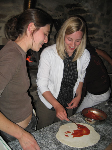 makingpizza.jpg
